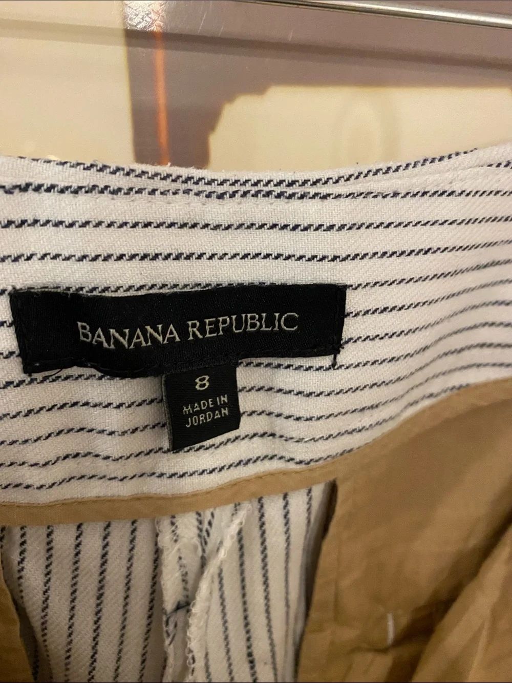 BANANA REPUBLIC